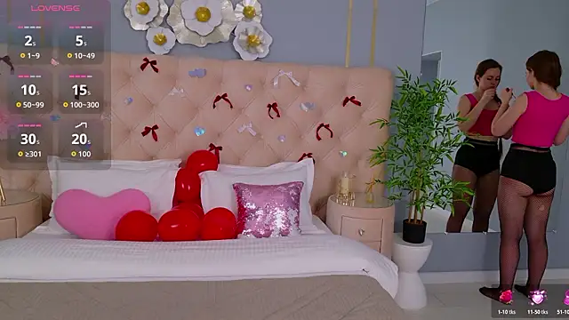 Snapshot of JaniceCollins chatting on February 12, 2026, 1:49 am JaniceCollins online show from February 12, 2026, 1:49 am