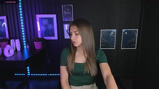 CharmBianca online show from February 21, 2025, 7:56 am