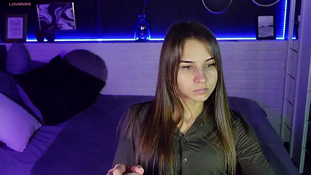 CharmBianca online show from February 19, 2025, 11:49 am