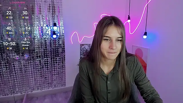 CharmBianca online show from February 16, 2025, 2:32 pm