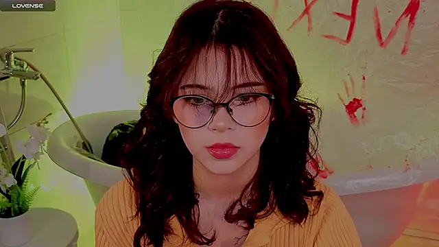 Hotary Yuko online show from November 1, 2025, 3:24 am