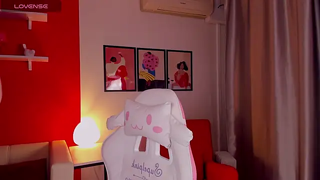 SophieOuld online show from September 26, 2025, 3:35 am