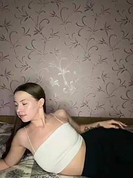 Snapshot of Arielle_Swan chatting on February 1, 2026, 3:21 pm Arielle Swan online show from February 1, 2026, 3:21 pm