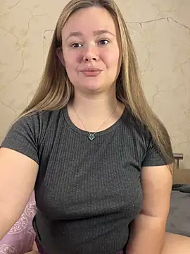 CaramelleSugar online show from February 4, 2025, 5:34 pm