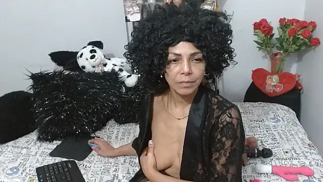 Lunasquirt1985 online show from March 2, 2026, 12:44 am