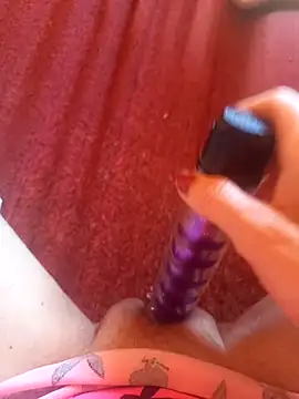 baixinhainsaciavel23 online show from September 12, 2025, 1:11 pm