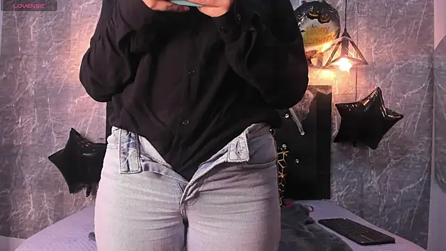 emberhodson online show from October 18, 2025, 12:29 pm