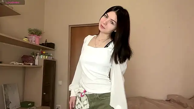 ErlinaBuoy online show from April 23, 2026, 6:20 am