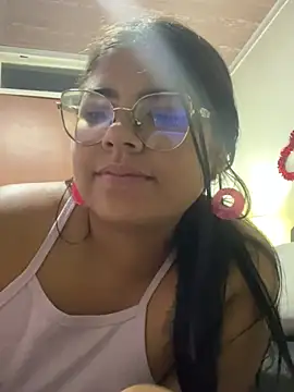 Snapshot of viccky_vick chatting on March 12, 2025, 2:09 am viccky vick online show from March 12, 2025, 2:09 am