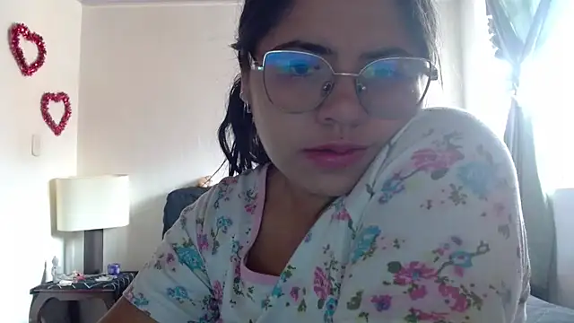 Snapshot of viccky_vick chatting on September 14, 2025, 5:02 pm viccky vick online show from September 14, 2025, 5:02 pm