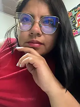 Snapshot of viccky_vick chatting on February 16, 2025, 10:44 pm viccky vick online show from February 16, 2025, 10:44 pm