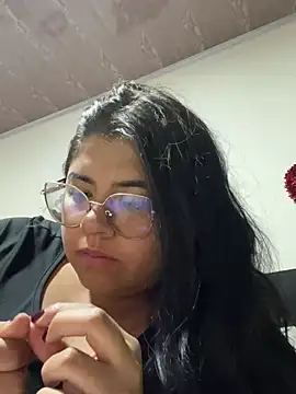 Snapshot of viccky_vick chatting on March 4, 2025, 2:17 am viccky vick online show from March 4, 2025, 2:17 am