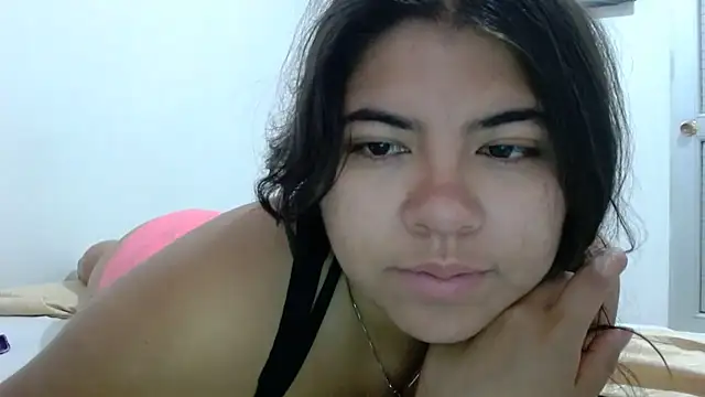 viccky vick online show from November 7, 2025, 2:32 pm