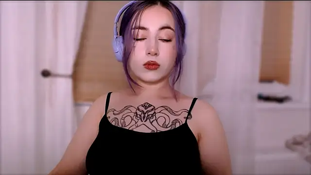 purplewitch online show from October 18, 2025, 3:03 pm