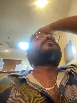 Snapshot of SoloChill chatting on February 21, 2026, 12:23 am SoloChill online show from February 21, 2026, 12:23 am