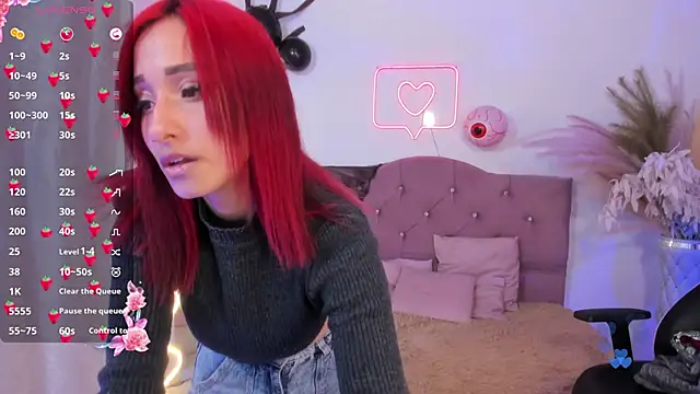 palmerfox tay online show from October 17, 2025, 3:21 am