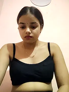 Snapshot of RAYI_123 chatting on November 2, 2025, 5:23 am RAYI 123 online show from November 2, 2025, 5:23 am