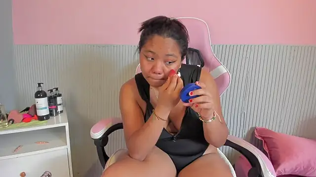 Snapshot of yeikafoxy chatting on March 26, 2026, 11:19 am yeikafoxy online show from March 26, 2026, 11:19 am