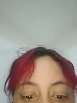 alexandraluv online show from March 26, 2026, 2:32 am