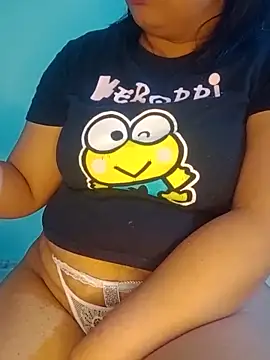 alexandraluv online show from September 21, 2025, 7:41 pm