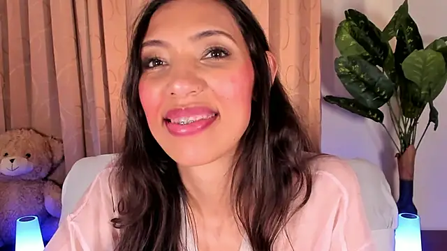 Snapshot of Miss_veronicaa2 chatting on February 24, 2026, 1:34 pm Miss veronicaa2 online show from February 24, 2026, 1:34 pm