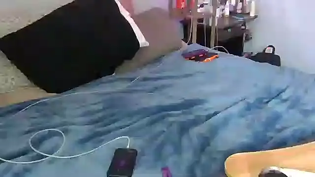 Snapshot of cruz815 chatting on November 8, 2025, 6:00 pm cruz815 online show from November 8, 2025, 6:00 pm