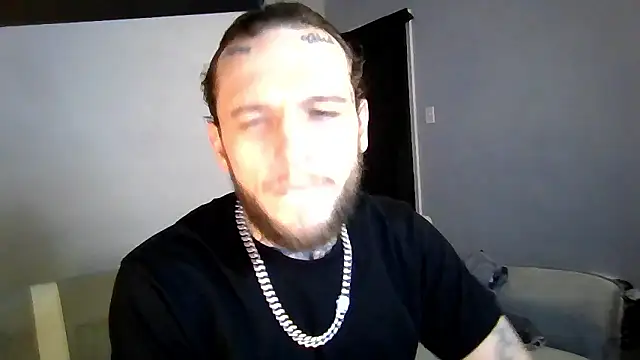 Snapshot of cruz815 chatting on January 14, 2026, 11:19 pm cruz815 online show from January 14, 2026, 11:19 pm