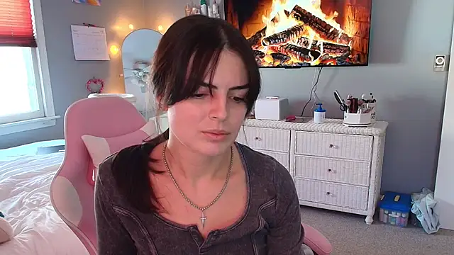 princesselysia online show from February 3, 2026, 3:50 pm