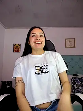 Snapshot of Marce0 chatting on November 8, 2025, 8:56 pm Marce0 online show from November 8, 2025, 8:56 pm