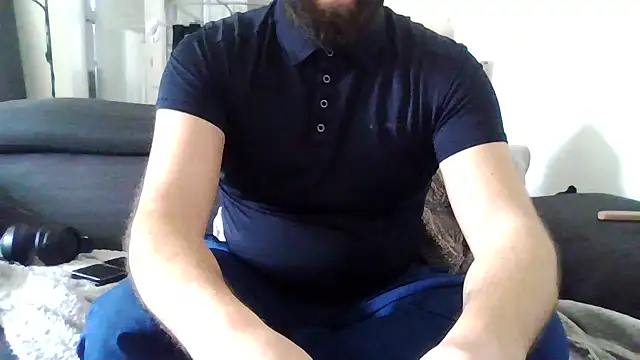 Snapshot of Zer_oki chatting on April 2, 2026, 8:43 am Zer oki online show from April 2, 2026, 8:43 am