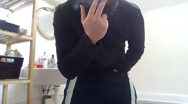 Snapshot of Zer_oki chatting on March 8, 2025, 2:30 pm Zer oki online show from March 8, 2025, 2:30 pm