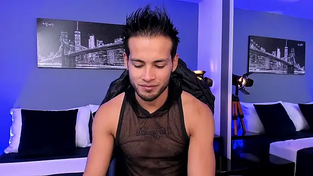 Snapshot of Max_Conor1 chatting on September 9, 2025, 12:03 pm Max Conor1 online show from September 9, 2025, 12:03 pm