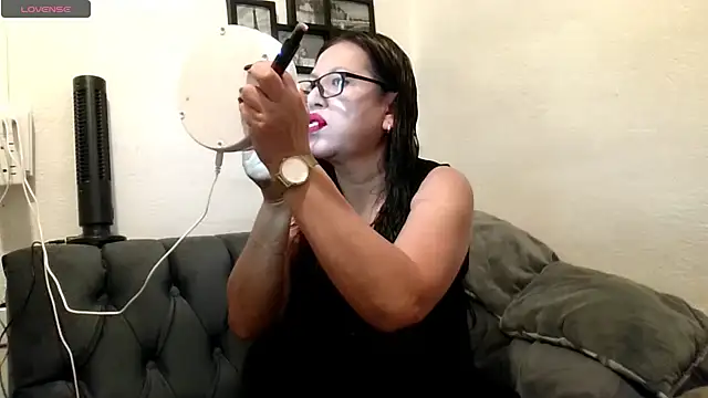 Snapshot of MirandaLatinaLovely chatting on April 25, 2026, 4:59 pm MirandaLatinaLovely online show from April 25, 2026, 4:59 pm