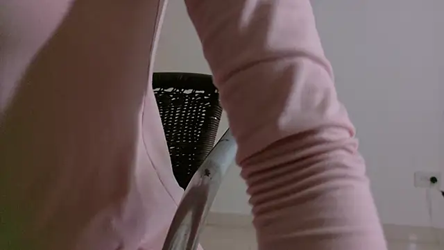 Snapshot of violetisback08 chatting on January 7, 2026, 11:54 pm violetisback08 online show from January 7, 2026, 11:54 pm