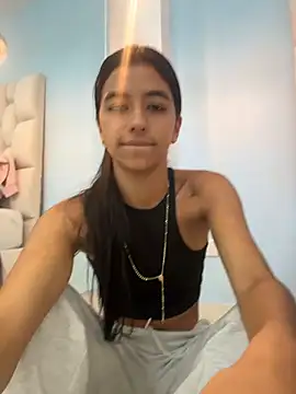 Snapshot of eva_roseee chatting on June 7, 2026, 8:25 pm eva roseee online show from June 7, 2026, 8:25 pm
