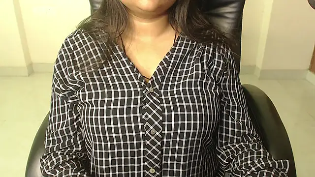 Snapshot of Kannu- chatting on February 20, 2026, 6:26 am Kannu- online show from February 20, 2026, 6:26 am