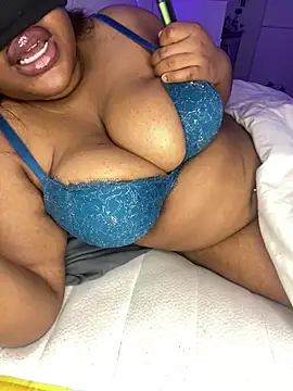 DaniJohnson online show from February 19, 2025, 1:08 am