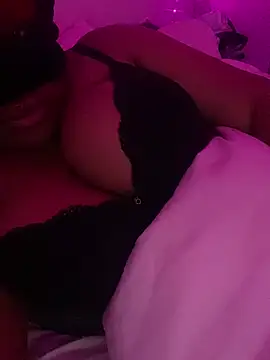 DaniJohnson online show from February 5, 2025, 10:33 pm