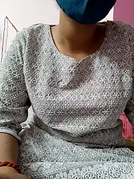 lustycham online show from March 12, 2025, 2:56 pm