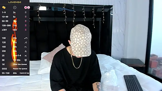 marcuscollins1  online show from February 28, 2026, 1:55 pm