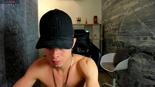 marcuscollins1  online show from February 12, 2026, 12:38 pm