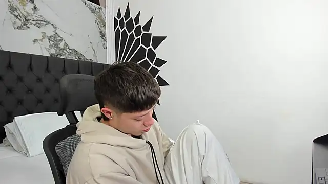 marcuscollins1  online show from March 15, 2026, 12:12 pm