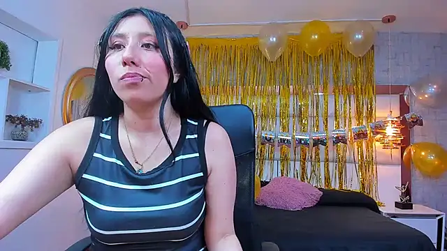 Nohemi louse online show from April 30, 2026, 8:57 pm
