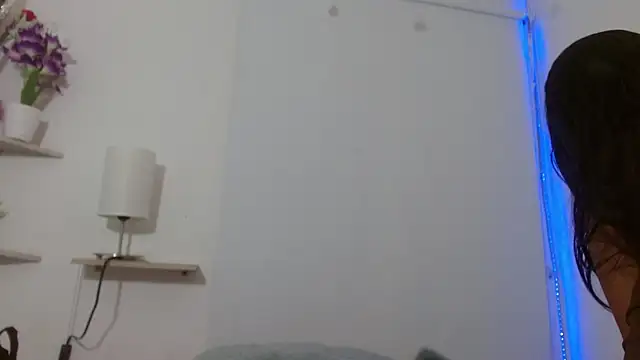 Snapshot of Roxy_Stonee chatting on November 15, 2025, 7:40 pm Roxy Stonee online show from November 15, 2025, 7:40 pm