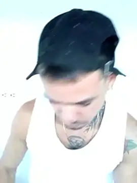 Niick01  online show from April 22, 2026, 10:49 pm