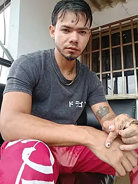 Snapshot of Niick01_ chatting on February 15, 2026, 3:55 pm Niick01 online show from February 15, 2026, 3:55 pm