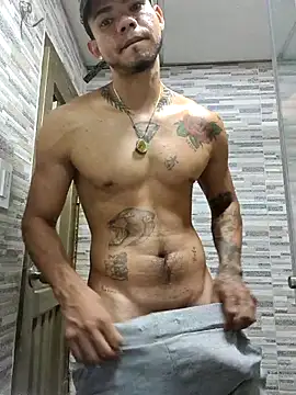 Niick01  online show from December 18, 2025, 6:34 pm