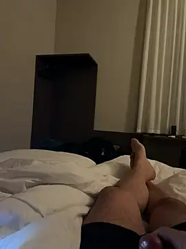 fuocovivo4 online show from January 29, 2025, 10:01 pm