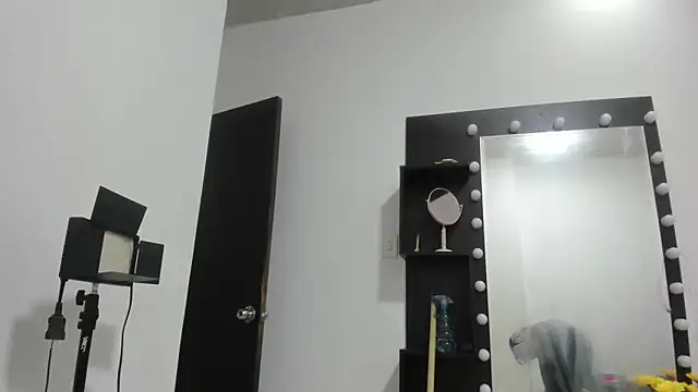 Snapshot of Annyrosee chatting on March 18, 2025, 2:40 am Annyrosee online show from March 18, 2025, 2:40 am