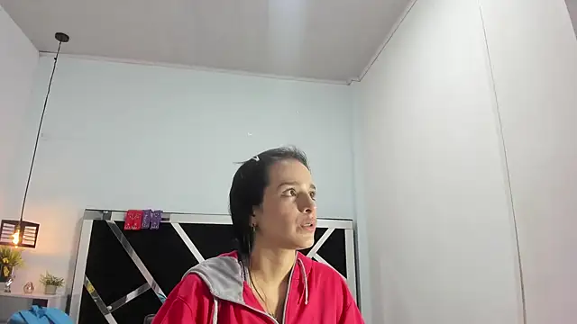 Snapshot of Annyrosee chatting on March 20, 2025, 8:08 pm Annyrosee online show from March 20, 2025, 8:08 pm